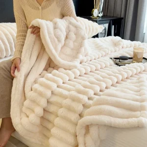 Bedsure Sherpa Throw Blanket – Thick, Warm & Cozy Fleece for Couch, Bed, and Picnic – All-Season Soft Blanket
